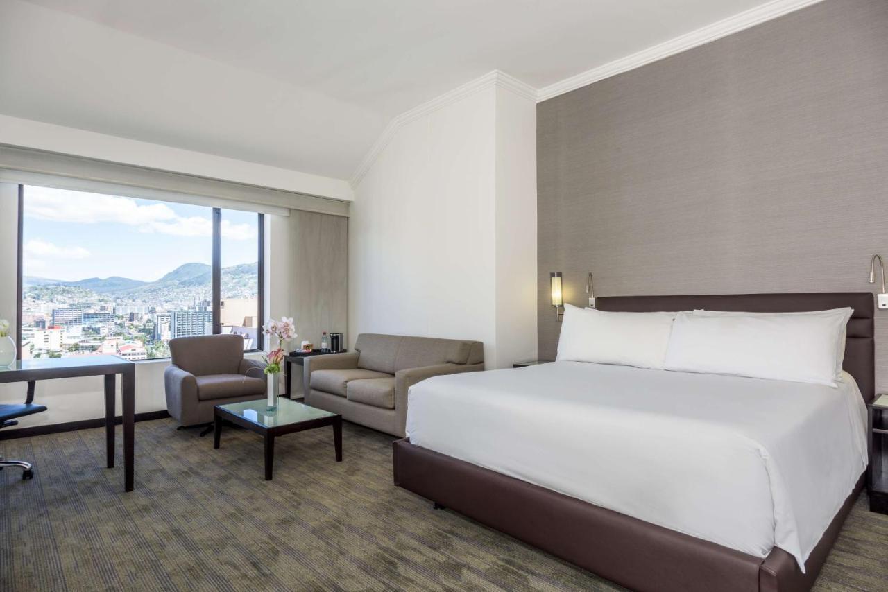Hotel Nh Collection Quito Royal Zewnętrze zdjęcie