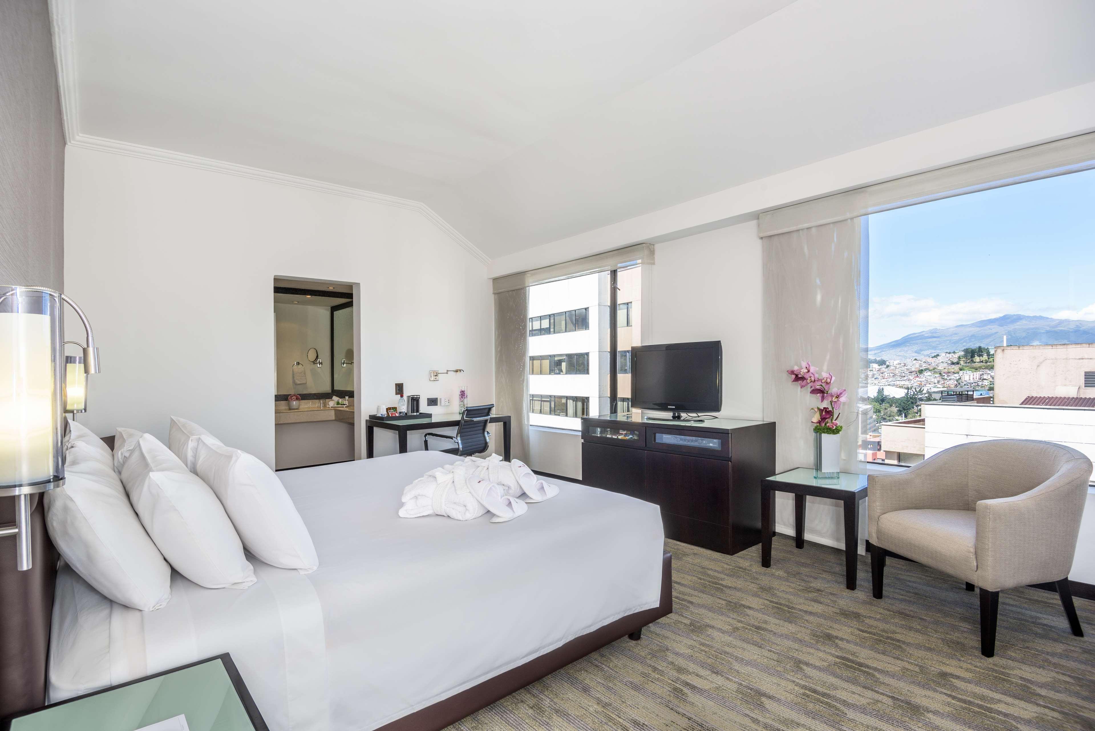 Hotel Nh Collection Quito Royal Zewnętrze zdjęcie